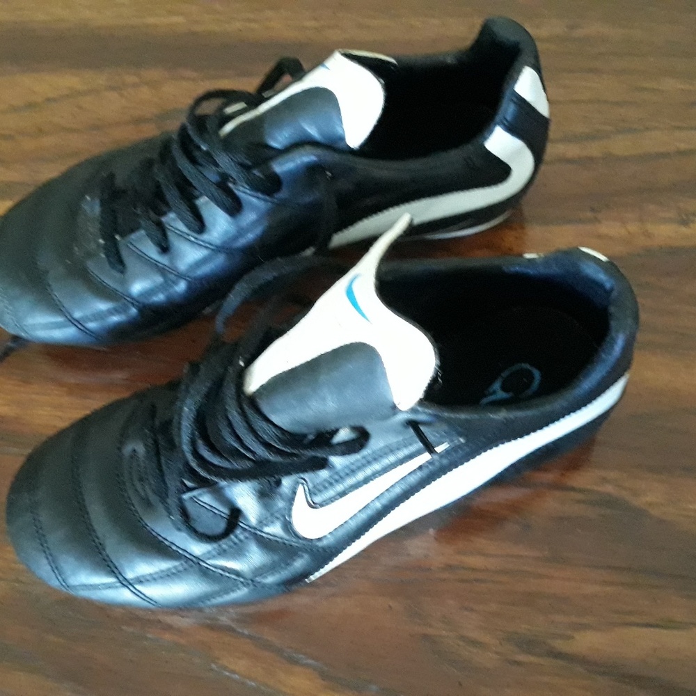 Woman 1st tract Nike (used)